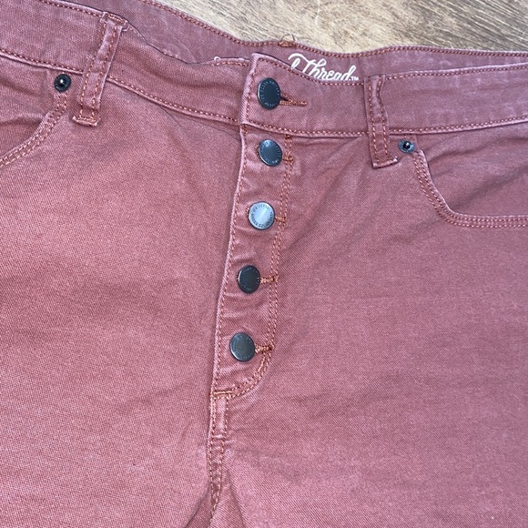 Universal Thread high rise midi shorts size 18/34 - Picture 3 of 6